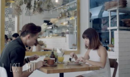 爱情感人的短视频,泪洒心间——短视频里的感人爱情故事